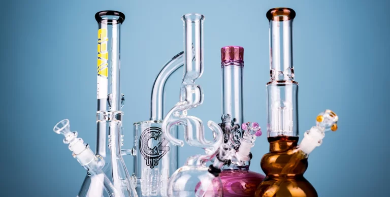 Some Features Of Bongs Smoking Pipes!