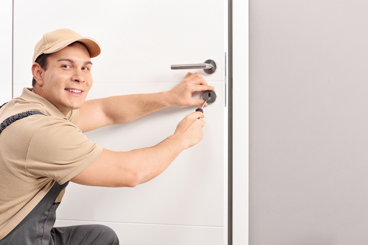 Some advantages of Hiring Professional and trained locksmith Locksmith Services