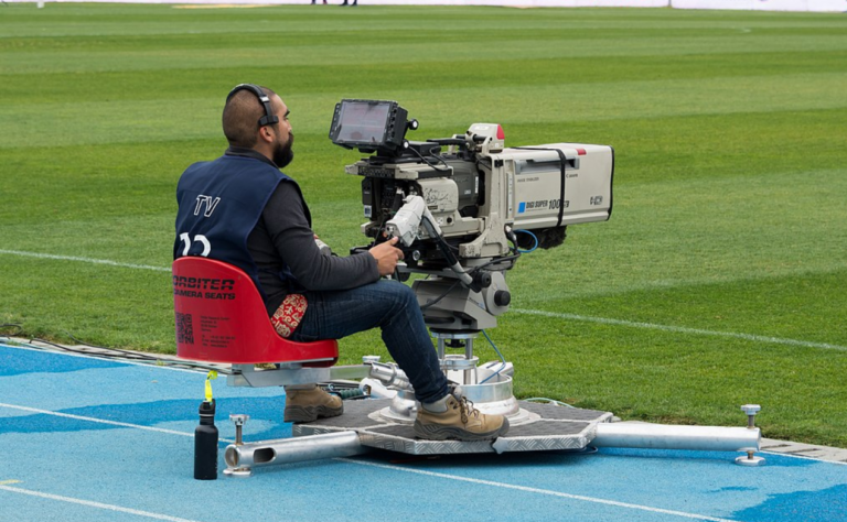How Sports Broadcast Keeps Fans Connected to Live Action