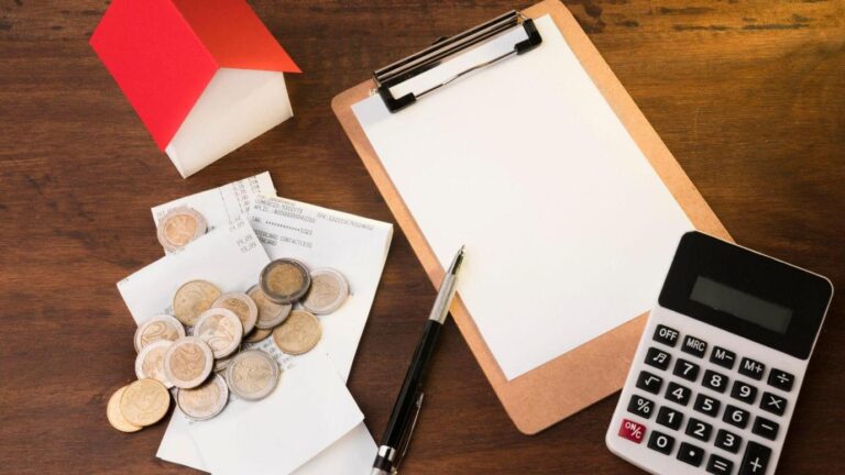 How to Use a Home Loan EMI Calculator to Plan Your Finances 
