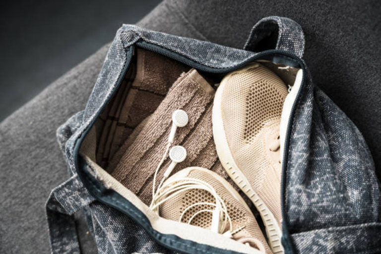 Features to Look for in a Heavy Duty Gym Bag with Shoe Compartment