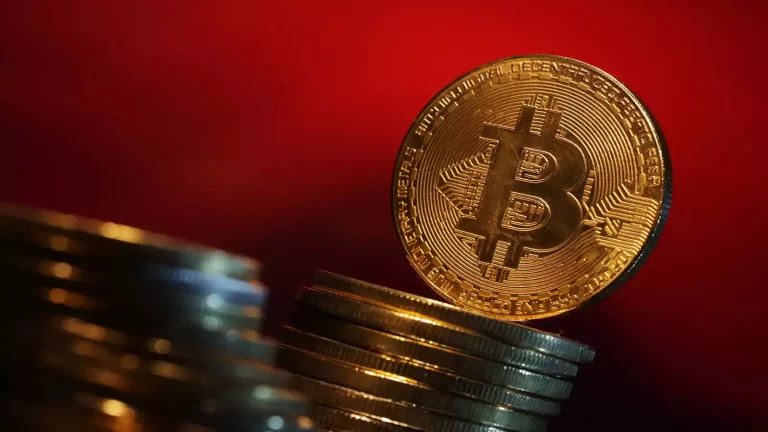 Altcoin Beacon: Stay updated with insightful reports on the evolving cryptocurrency landscape.