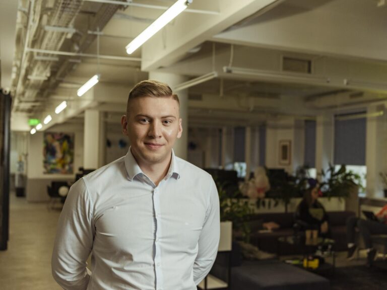 The founder of venture builder CLUST Ruslan Tymofieiev, talks about a network of smart shelters CLUST SPACE